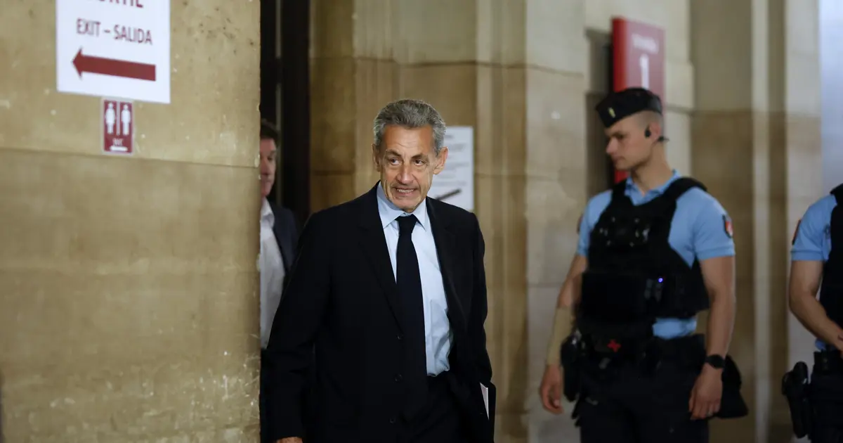 Sarkozy'ye 7 yıl hapis talebi