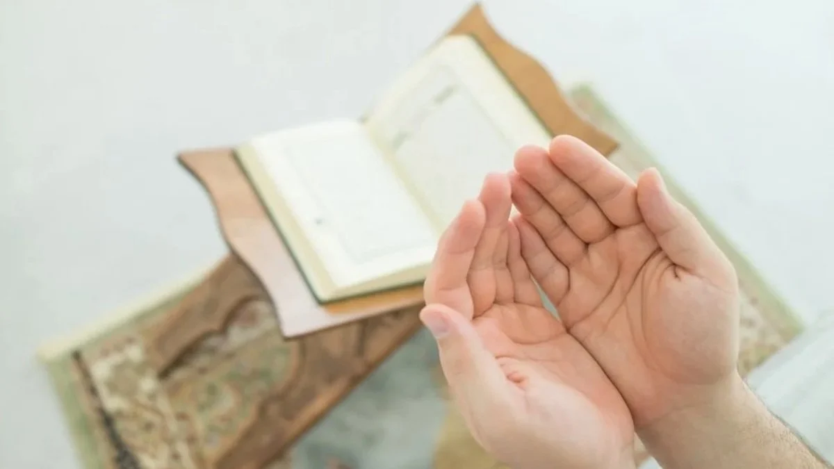 Zilhicce ayı duası: İlk 10 günü okunacak dua